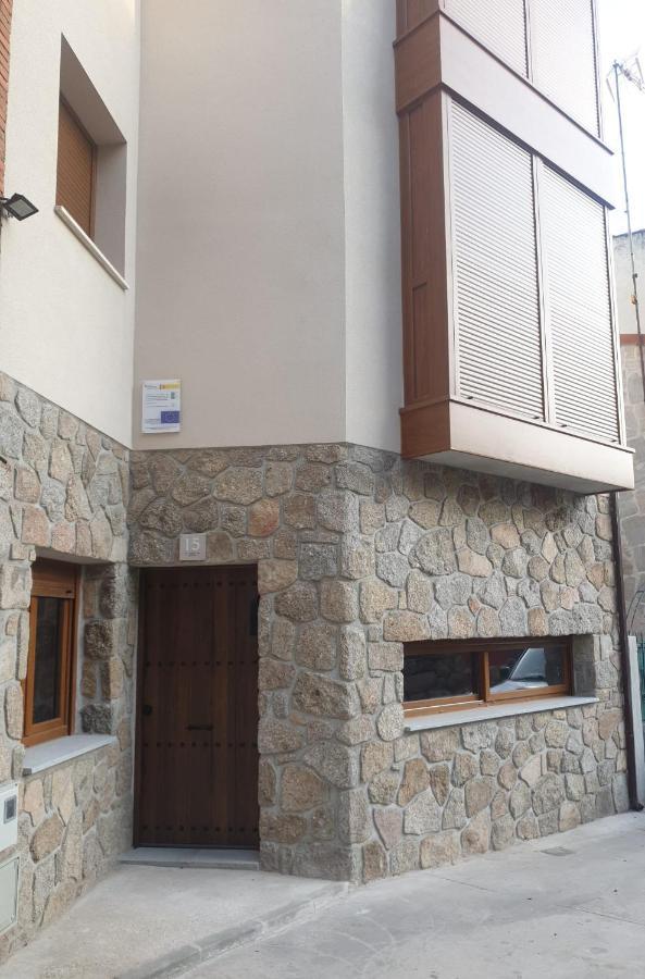 Villa El Cobijo De Gredos à Navaluenga Extérieur photo